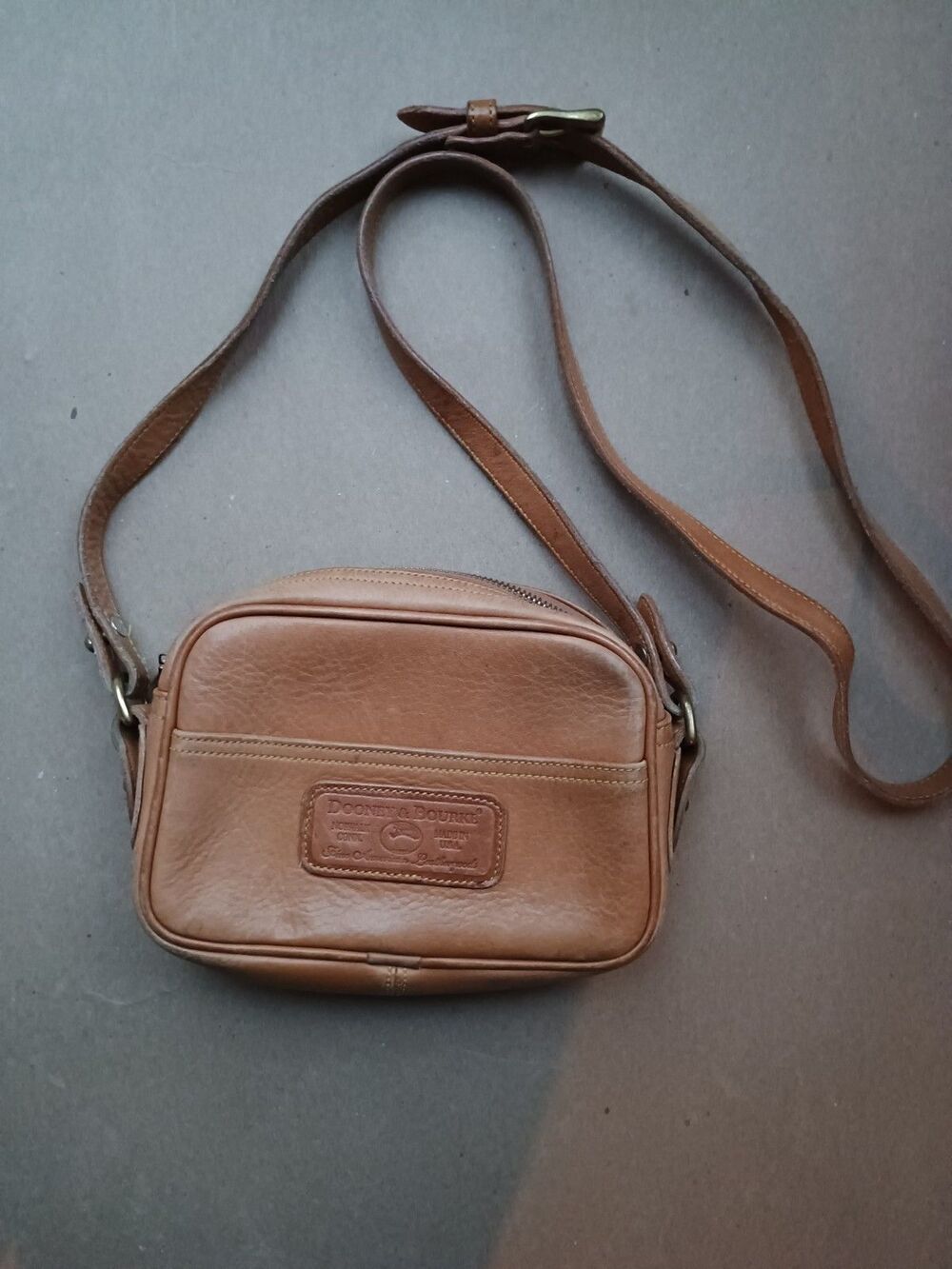 Dooney & Bourke Vintage Pebbled Leather Mini Crossbody Bag Purse USA TAN Western